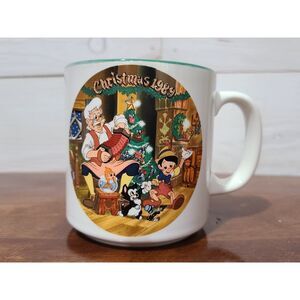 Vintage 1989 Disney Pinocchio Christmas mug